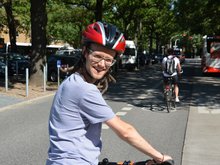 Thorsten Schmidt am Borgweg: Radfahrstreifen erlauben ein sicheres Fahren auf der Fahrbahn