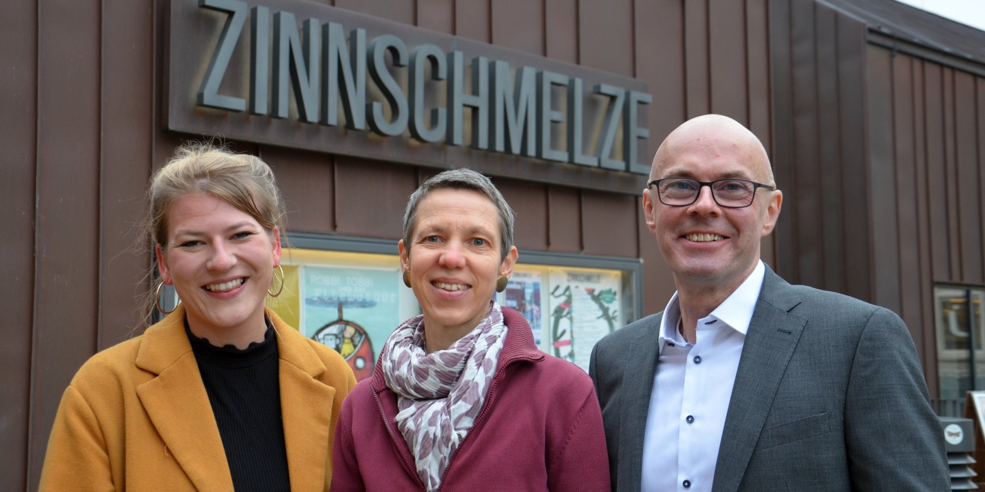 Lena Otto (SPD, l.), Sonja Engler (Zinnschmelze, m.) und Michael Werner-Boelz (GRÜNE, r.)