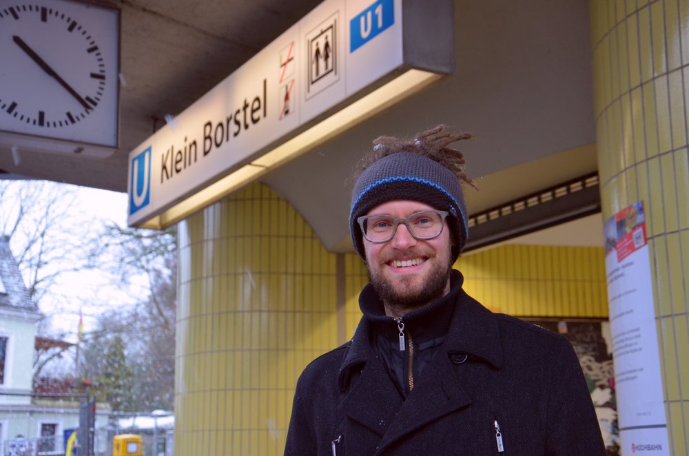 Thorsten Schmidt am U-Bahnhof Klein Borstel