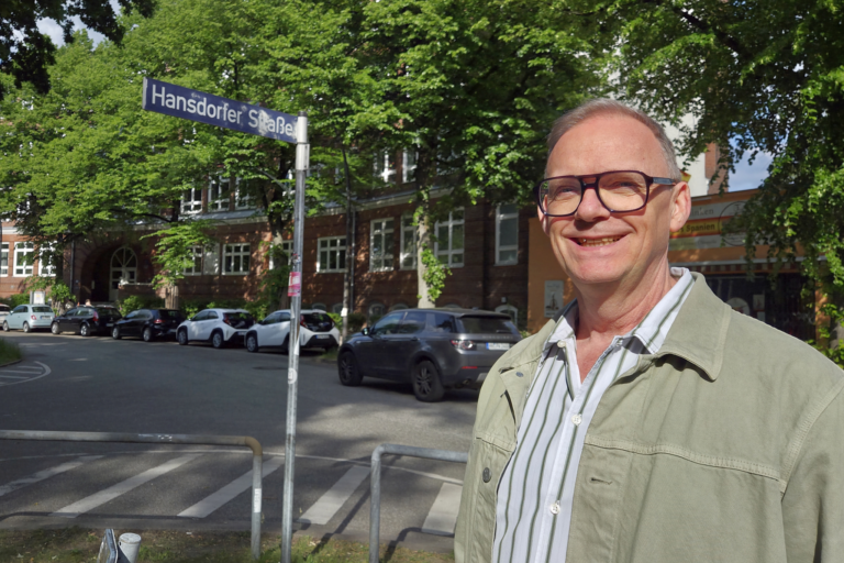 Sicher zur Schule: Regionalausschuss unterstützt Elternforderung nach Zebrastreifen Von-Essen-Straße