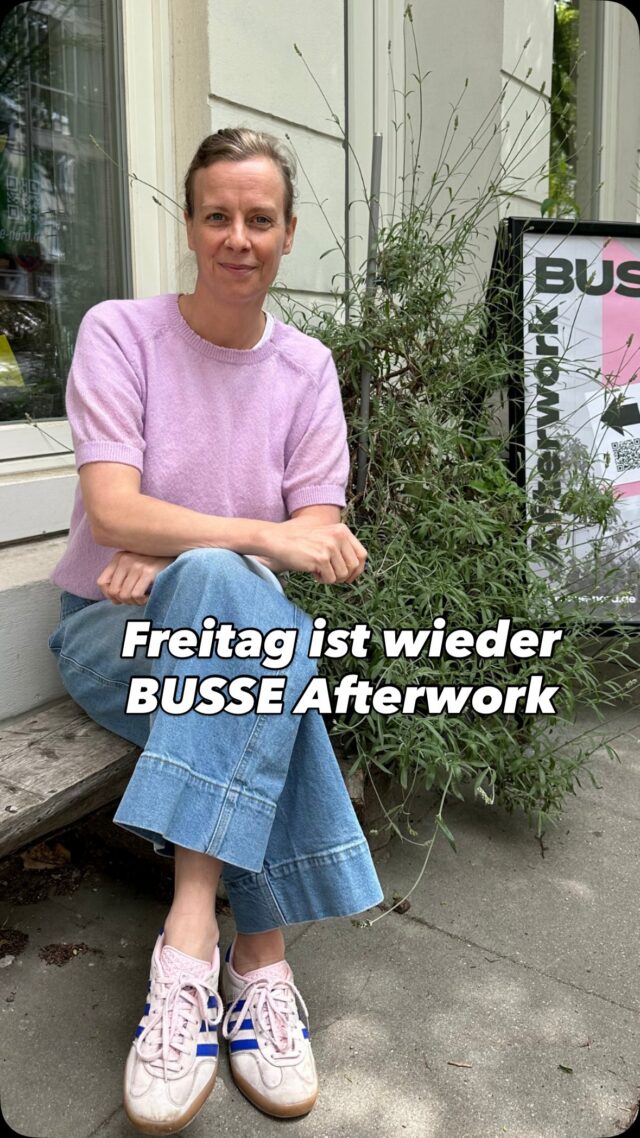 Klein Borstel im Fokus: Kommt mit uns ins Gespräch! 💬
Beim nächsten BUSSE Afterwork – der Sprechstunde der GRÜNEN Fraktion Hamburg-Nord am kommenden Freitag, 19. Juni um 18 Uhr in der Bussestr. 1, geht es unter anderem um Klein Borstel.

Unsere Abgeordneten @hamburg_ist_gruen und @isabel.permien leben selbst im Stadtteil. Gemeinsam mit euch möchten sie über aktuelle Fragen und Entwicklungen sprechen: die Baustelle an der Wellingsbüttler Landstraße, die geplante Fahrradstraße in der Stübeheide, die Turnhalle, das Neubaugebiet am Anzuchtgarten und die Arbeiten an den S-Bahn-Brücken.

Ihr habt andere Fragen an unsere Abgeordneten oder wollt einfach mal schnacken?  Auch dafür wird ausreichend Zeit sein! Bei Snacks und Drinks kommen wir ins Gespräch.

Kommt einfach vorbei – eine Anmeldung ist nicht nötig.

[Dies ist ein Beitrag der Fraktion]
